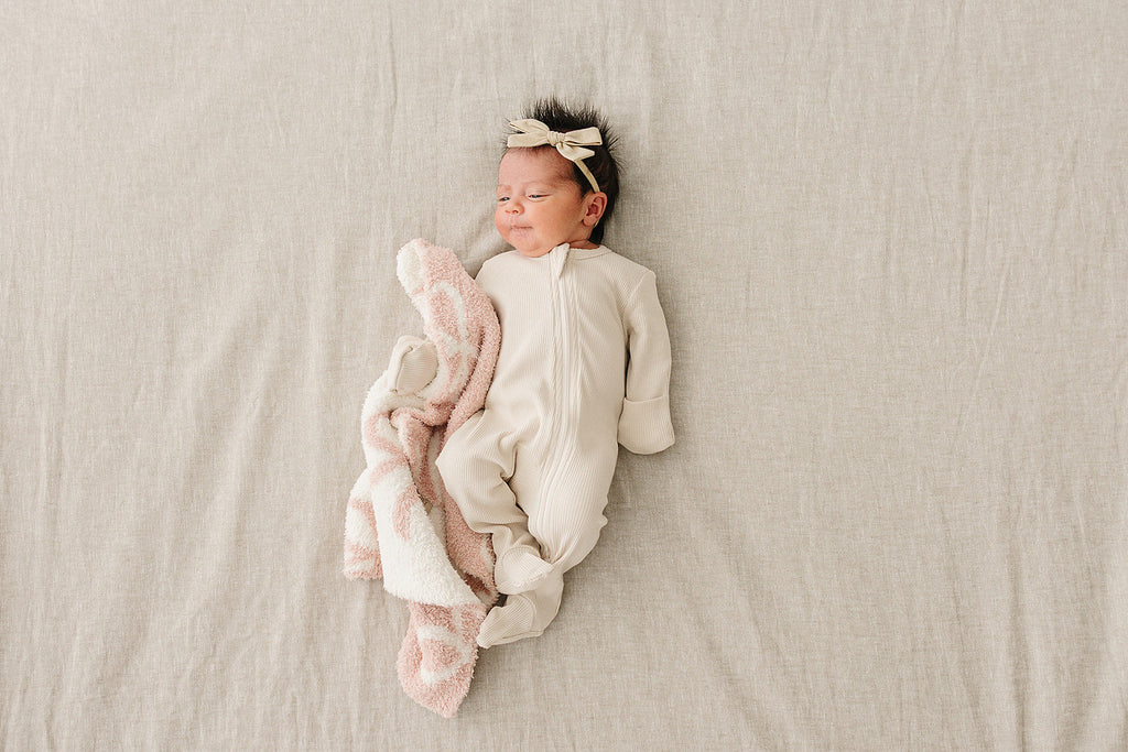 Pink Bow Plush Blanket